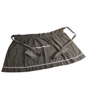 Vintage Floral Half Apron With Pocket & Rickrack Trim cottagecore grannycore